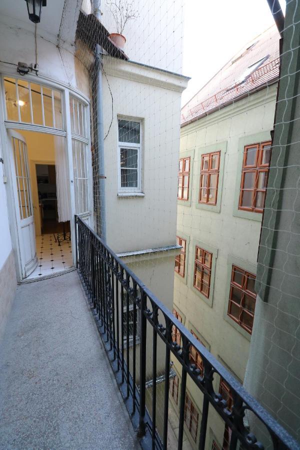 Apartment Hviezdko Bratislava Bagian luar foto