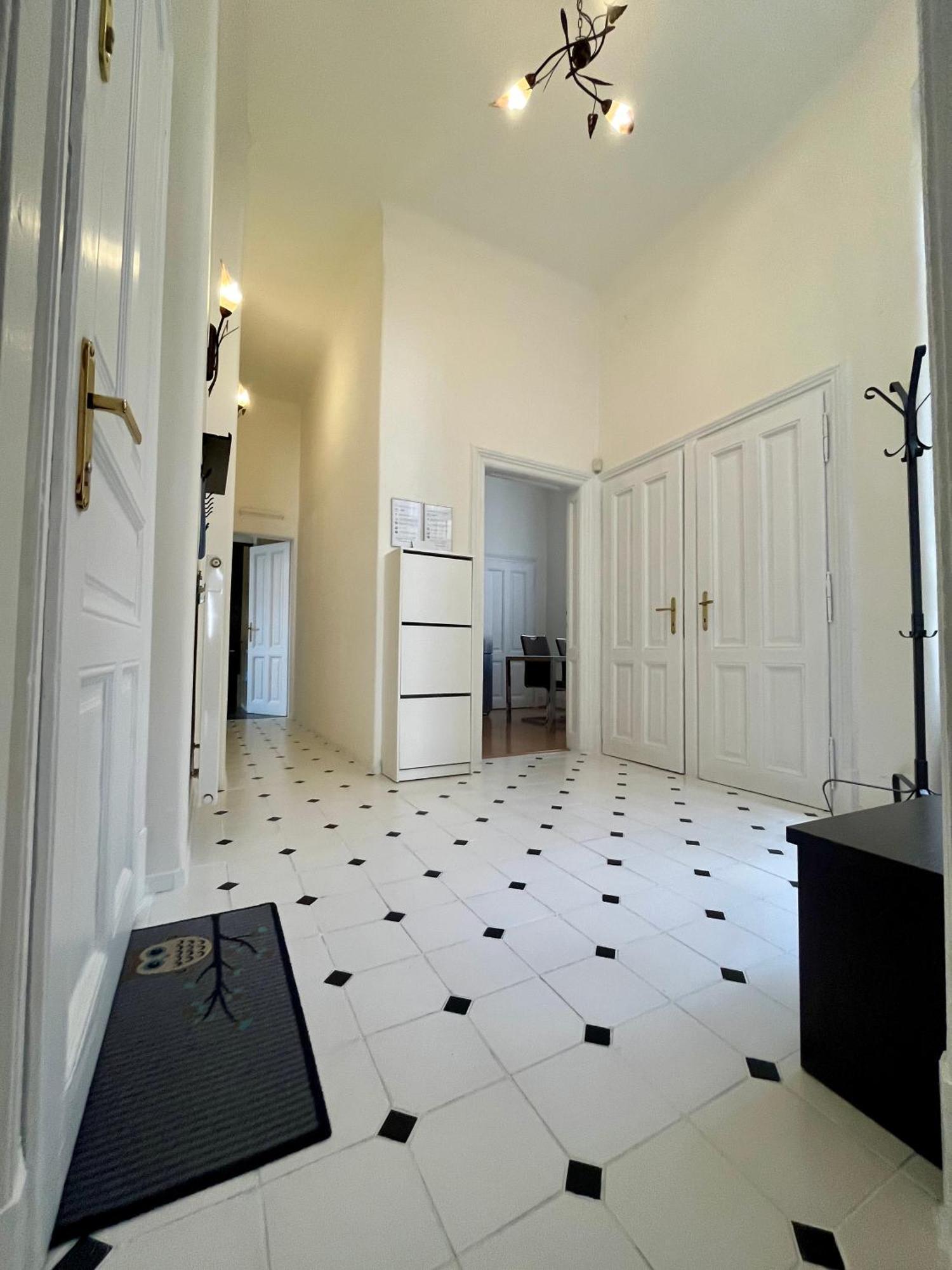 Apartment Hviezdko Bratislava Bagian luar foto